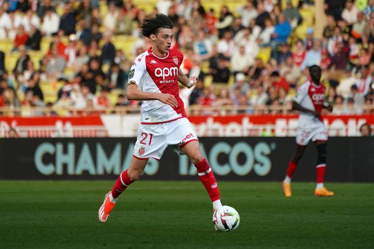 法甲中游对决：欧塞尔主场迎战摩纳哥，保级区边缘队能否阻击上游劲旅？